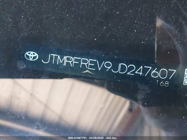 JTMRFREV9JD247607 Toyota Rav4 Xle