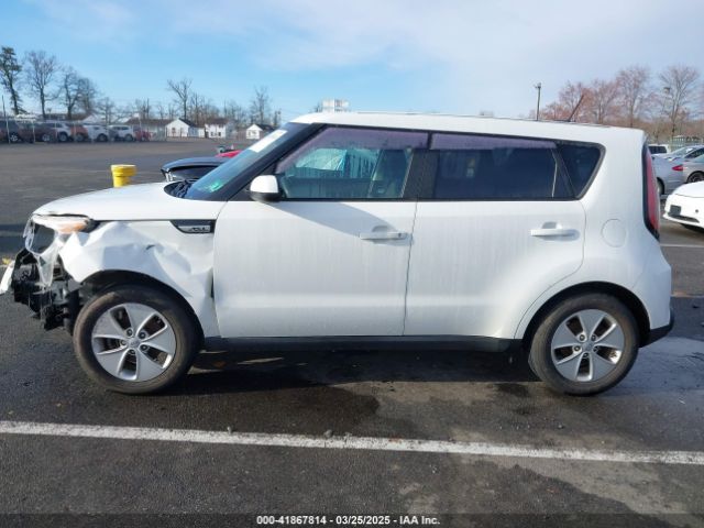 KNDJN2A2XG7353140 KIA Soul