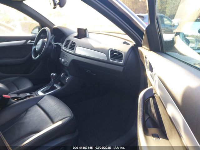 WA1BFCFS2FR005944 Audi Q3 2.0t Premium Plus