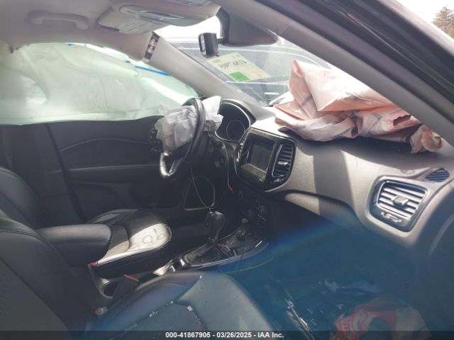 3C4NJDBB1LT127856 Jeep Compass Altitude 4x4