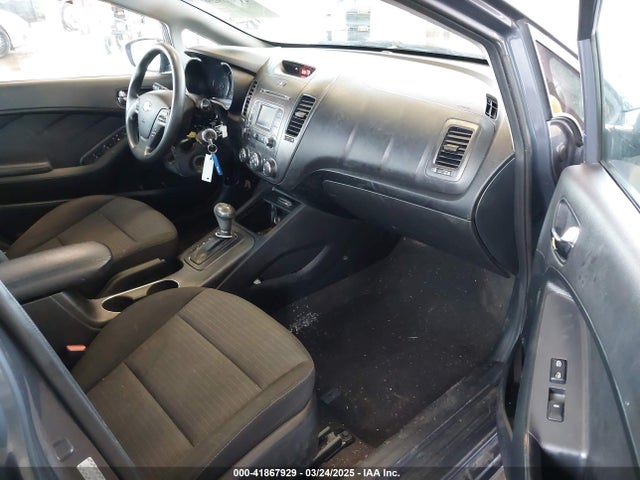 KNAFX4A68G5443619 KIA FORTE LX
