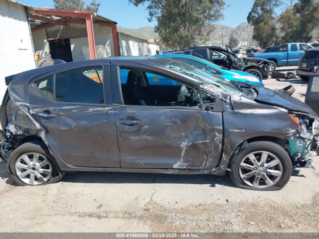 JTDKDTB37H1596039 Toyota Prius C Two