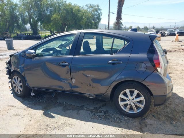 JTDKDTB37H1596039 Toyota Prius C Two
