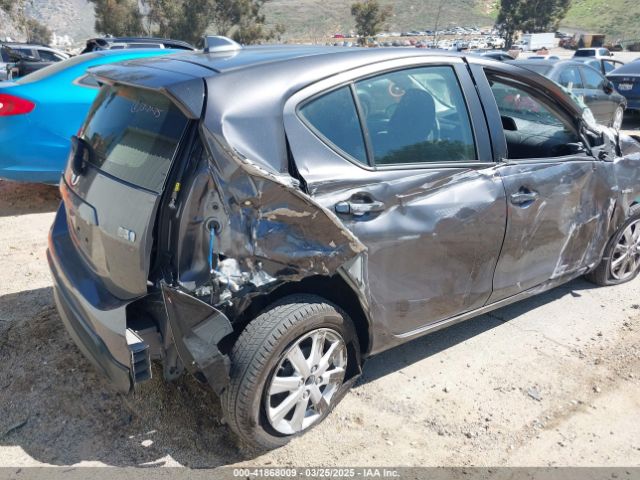 JTDKDTB37H1596039 Toyota Prius C Two