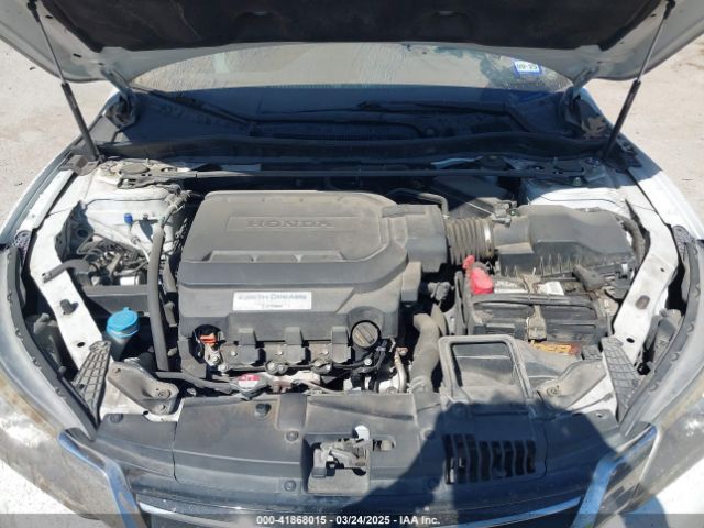 1HGCR3F94FA004082 Honda Accord Touring