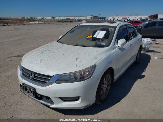 1HGCR3F94FA004082 Honda Accord Touring