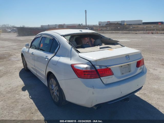 1HGCR3F94FA004082 Honda Accord Touring