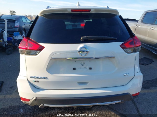 KNMAT2MT1JP613765 Nissan ROGUE SV