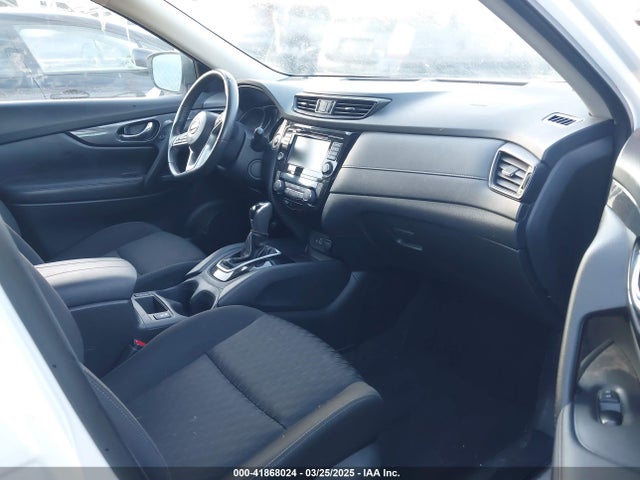 KNMAT2MT1JP613765 Nissan ROGUE SV