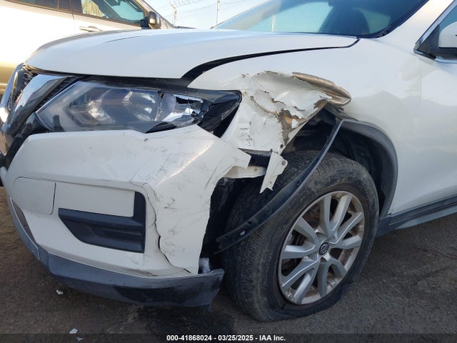 KNMAT2MT1JP613765 Nissan ROGUE SV