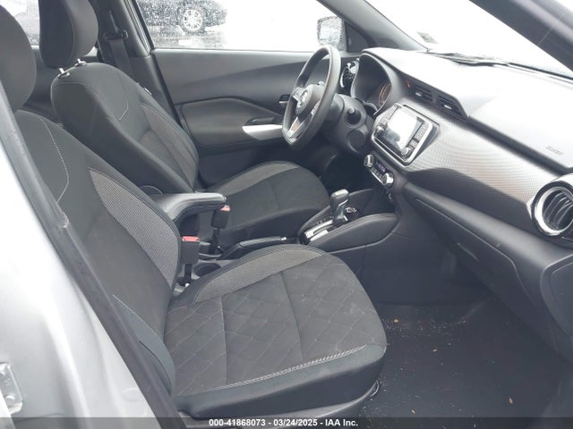 3N1CP5CV0LL547650 Nissan Kicks Sv Xtronic Cvt