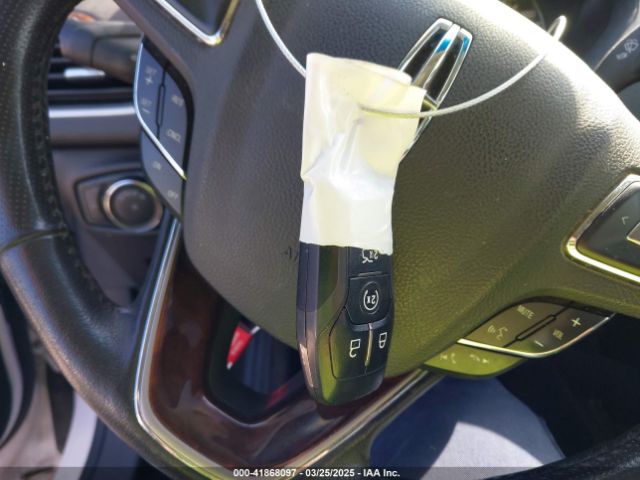 3LN6L2GK9ER822240 Lincoln MKZ