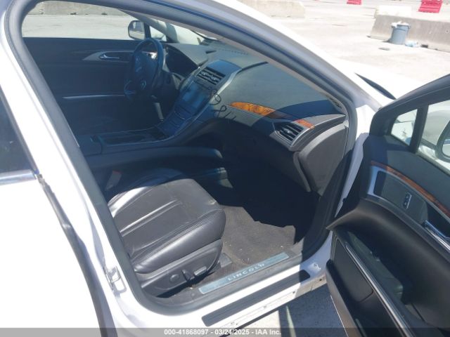 3LN6L2GK9ER822240 Lincoln MKZ