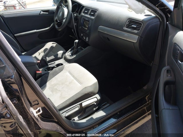 3VW2B7AJ2JM256753 Volkswagen Jetta 1.4t S