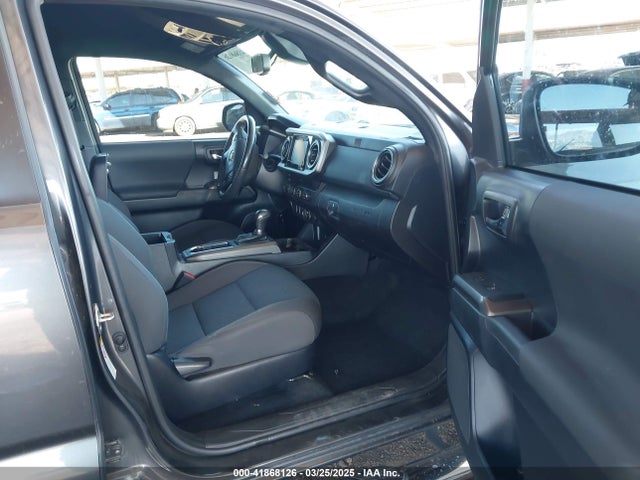 3TMCZ5AN1KM254066 Toyota Tacoma Trd Off Road