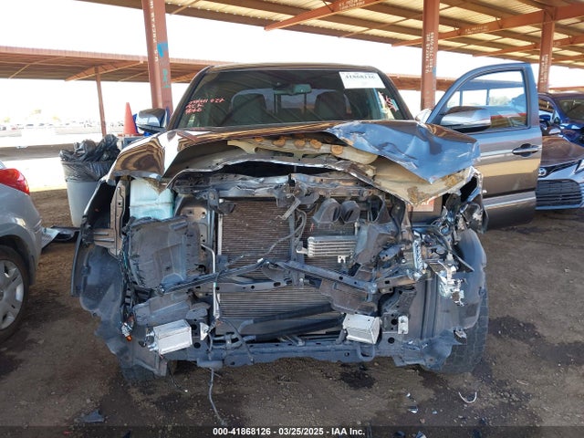 3TMCZ5AN1KM254066 Toyota Tacoma Trd Off Road