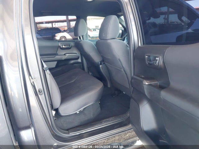 3TMCZ5AN1KM254066 Toyota Tacoma Trd Off Road