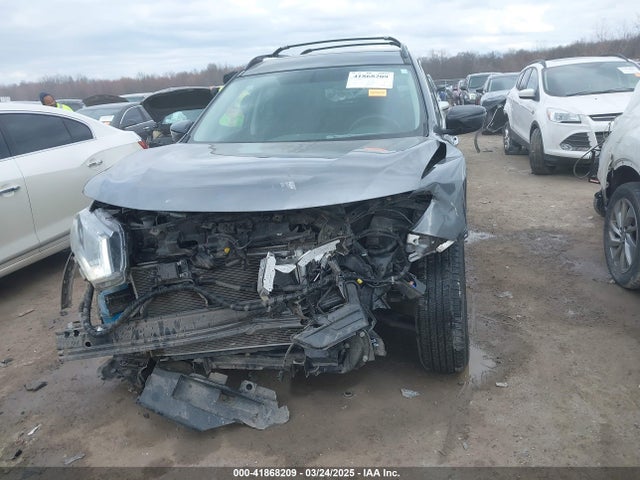 5N1AT2MV6HC830212 Nissan ROGUE SV