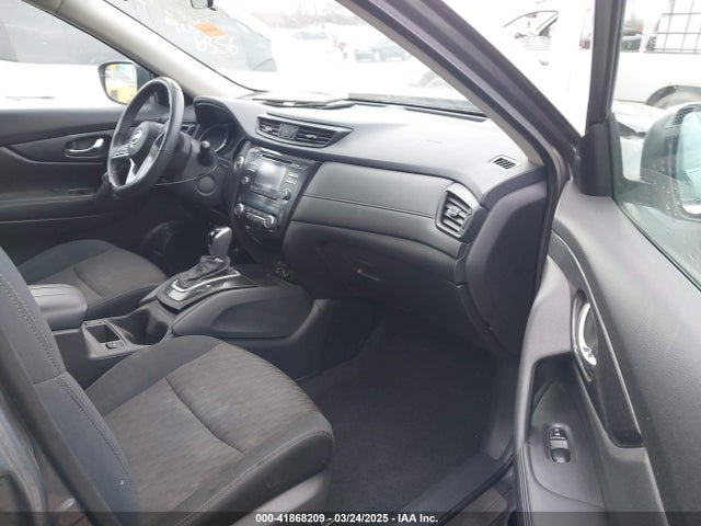 5N1AT2MV6HC830212 Nissan ROGUE SV