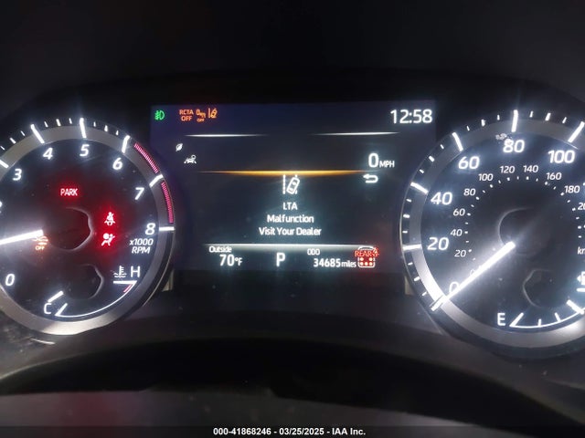 5TDKDRBH0RS535439 Toyota Highlander Xle