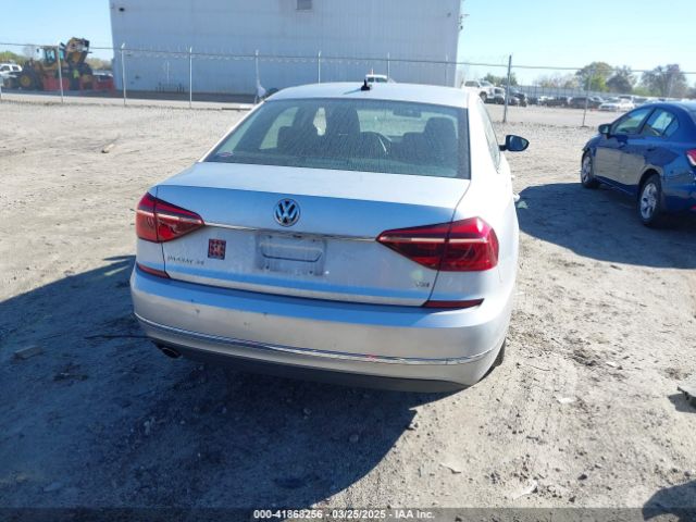 1VWBT7A31HC086072 Volkswagen Passat 1.8t Se