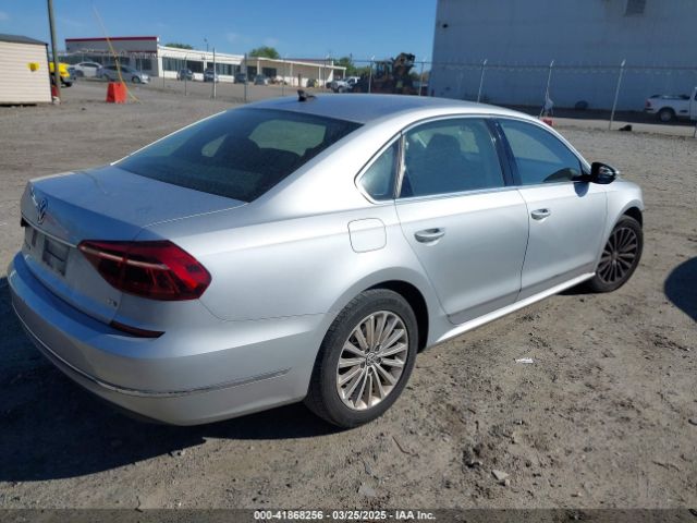 1VWBT7A31HC086072 Volkswagen Passat 1.8t Se