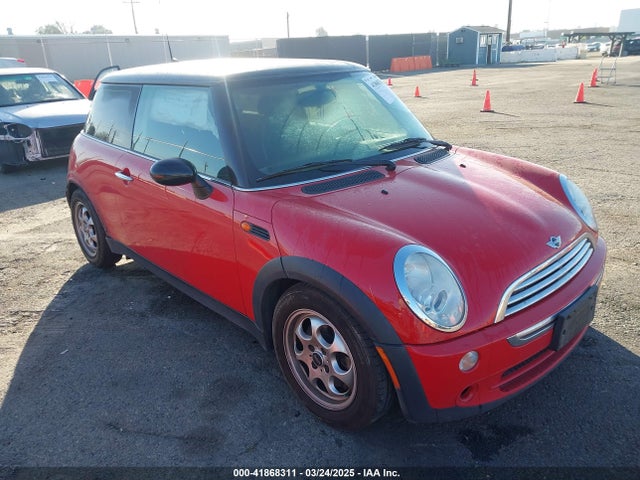 2005 MINI COOPER WMWRC33455TJ66323 Photo 0