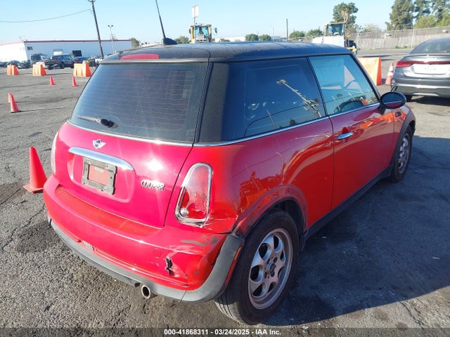 2005 MINI COOPER WMWRC33455TJ66323 Photo 3