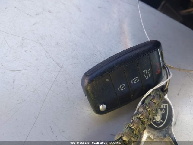KNAFK4A62G5550566 KIA FORTE LX