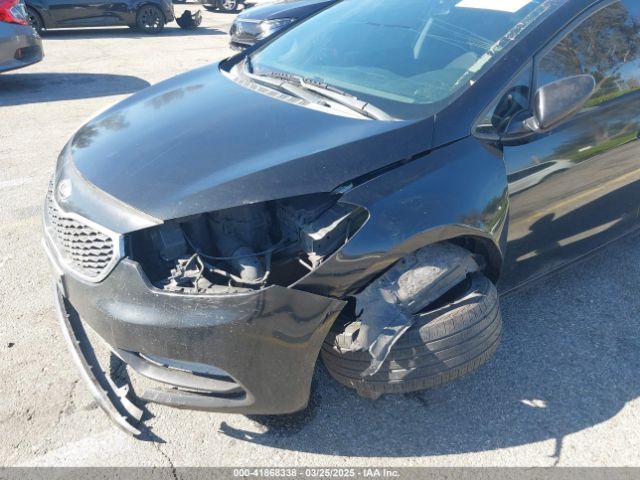 KNAFK4A62G5550566 KIA FORTE LX