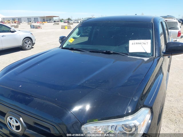 5TFAX5GN4HX094952 Toyota Tacoma Sr