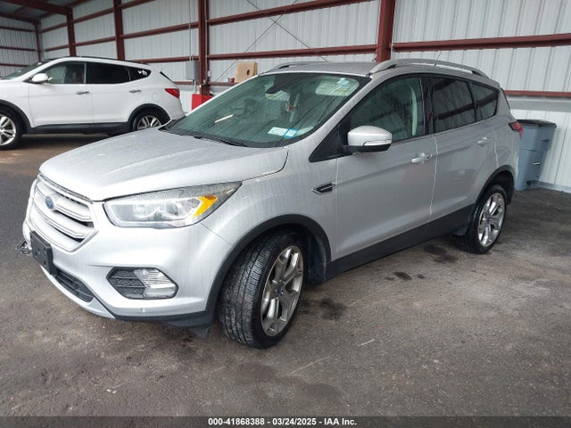 1FMCU9J9XKUA37695 Ford Escape Titanium