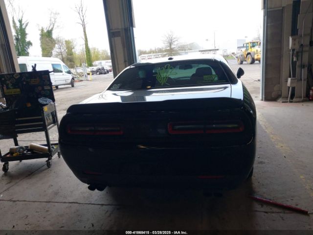 2C3CDZAG2GH195580 Dodge Challenger Sxt