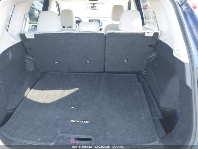 5N1AT3BB1MC831552 Nissan Rogue Sv Intelligent Awd