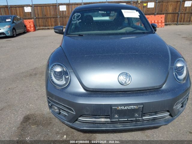 3VWJD7AT2JM710412 Volkswagen Beetle 2.0t Se