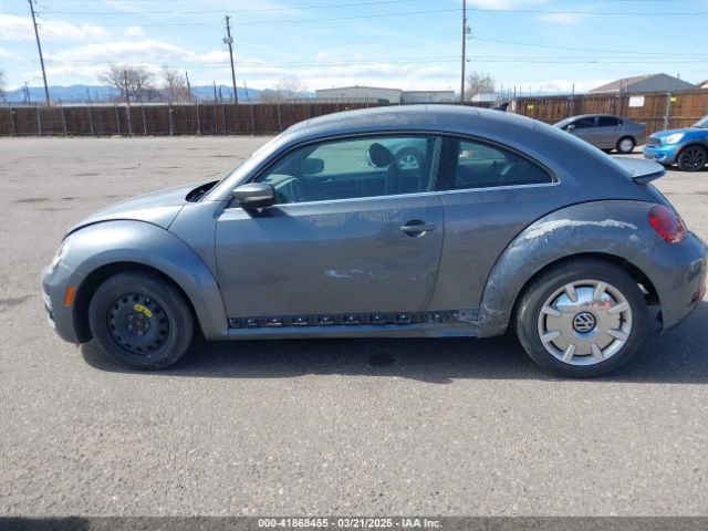 3VWJD7AT2JM710412 Volkswagen Beetle 2.0t Se