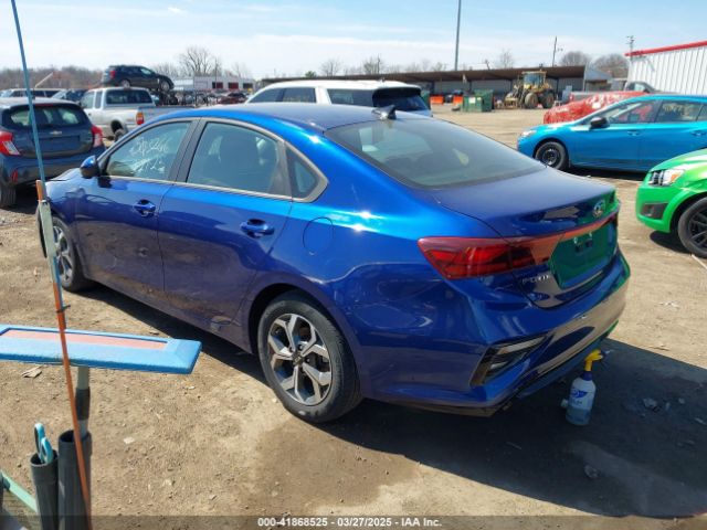 3KPF24AD7ME414189 KIA Forte Lxs