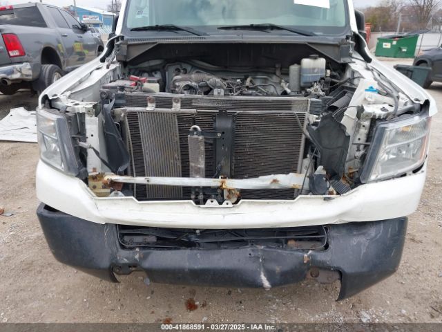 1N6BF0LY0JN807791 Nissan Nv Cargo Nv2500 Hd S V6