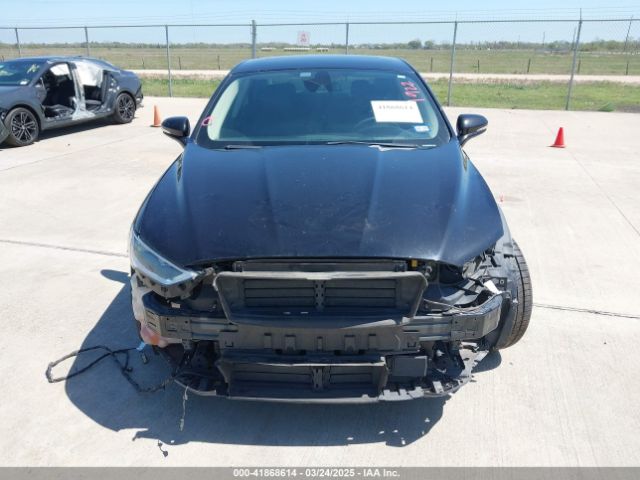 3FA6P0CD2KR113476 Ford FUSION SEL