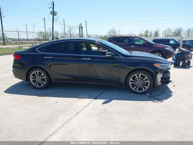 3FA6P0CD2KR113476 Ford FUSION SEL