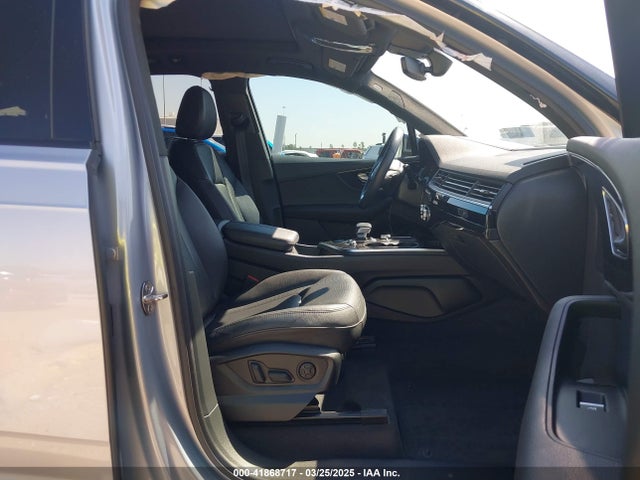 2019 AUDI Q7 WA1VAAF73KD015756 Photo 4