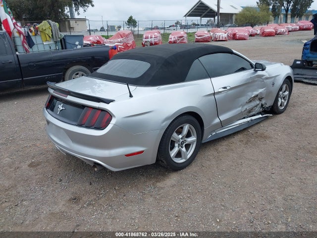 1FATP8EM3F5386899 Ford Mustang V6