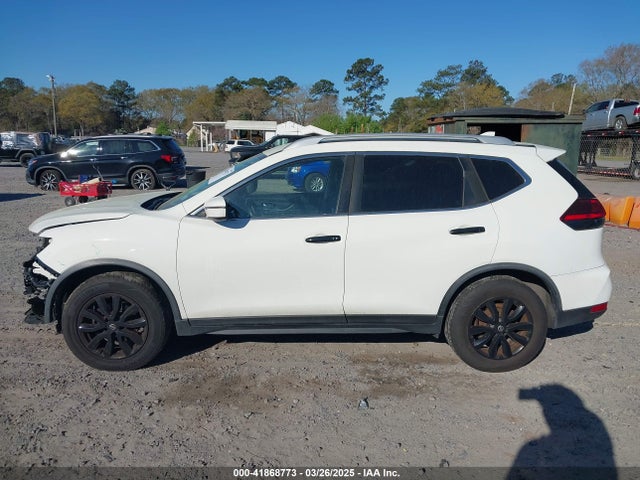 JN8AT2MT8HW151936 Nissan ROGUE SV