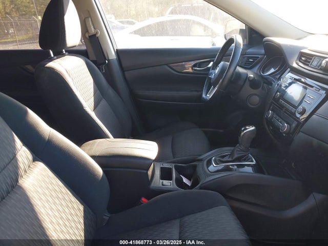 JN8AT2MT8HW151936 Nissan ROGUE SV
