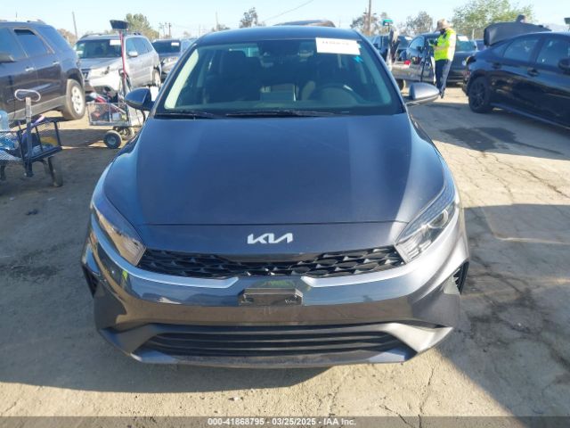 3KPF24AD8PE651732 KIA Forte Lxs