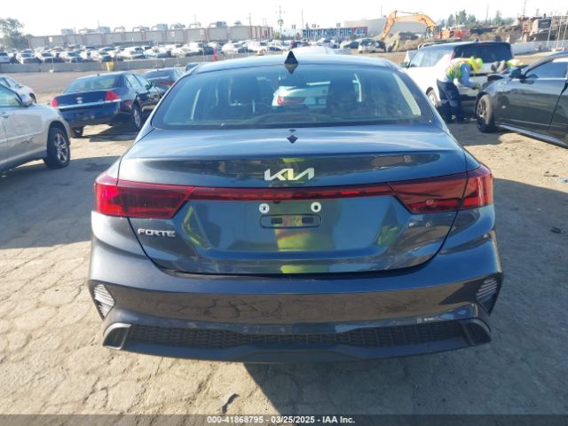 3KPF24AD8PE651732 KIA Forte Lxs