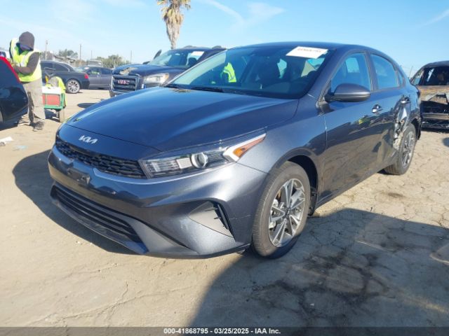 3KPF24AD8PE651732 KIA Forte Lxs