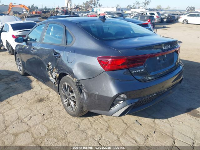 3KPF24AD8PE651732 KIA Forte Lxs