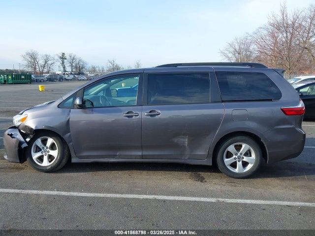 2020 Toyota Sienna Le მანქანა იყიდება აუქციონზე, vin: 5TDKZ3DC2LS055880, აუქციონის ნომერი: 41868798