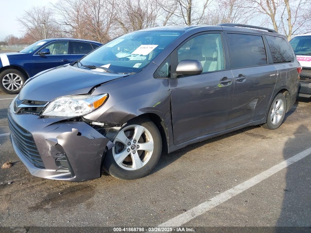 2020 Toyota Sienna Le მანქანა იყიდება აუქციონზე, vin: 5TDKZ3DC2LS055880, აუქციონის ნომერი: 41868798